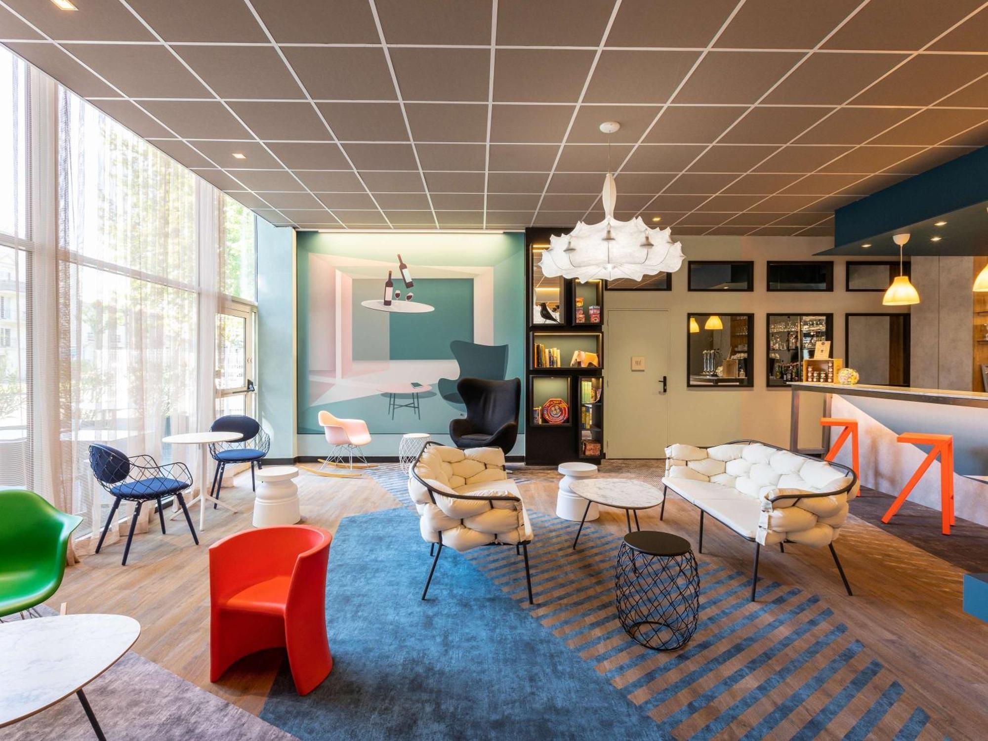 Ibis Styles Bordeaux Centre Meriadeck Exterior photo